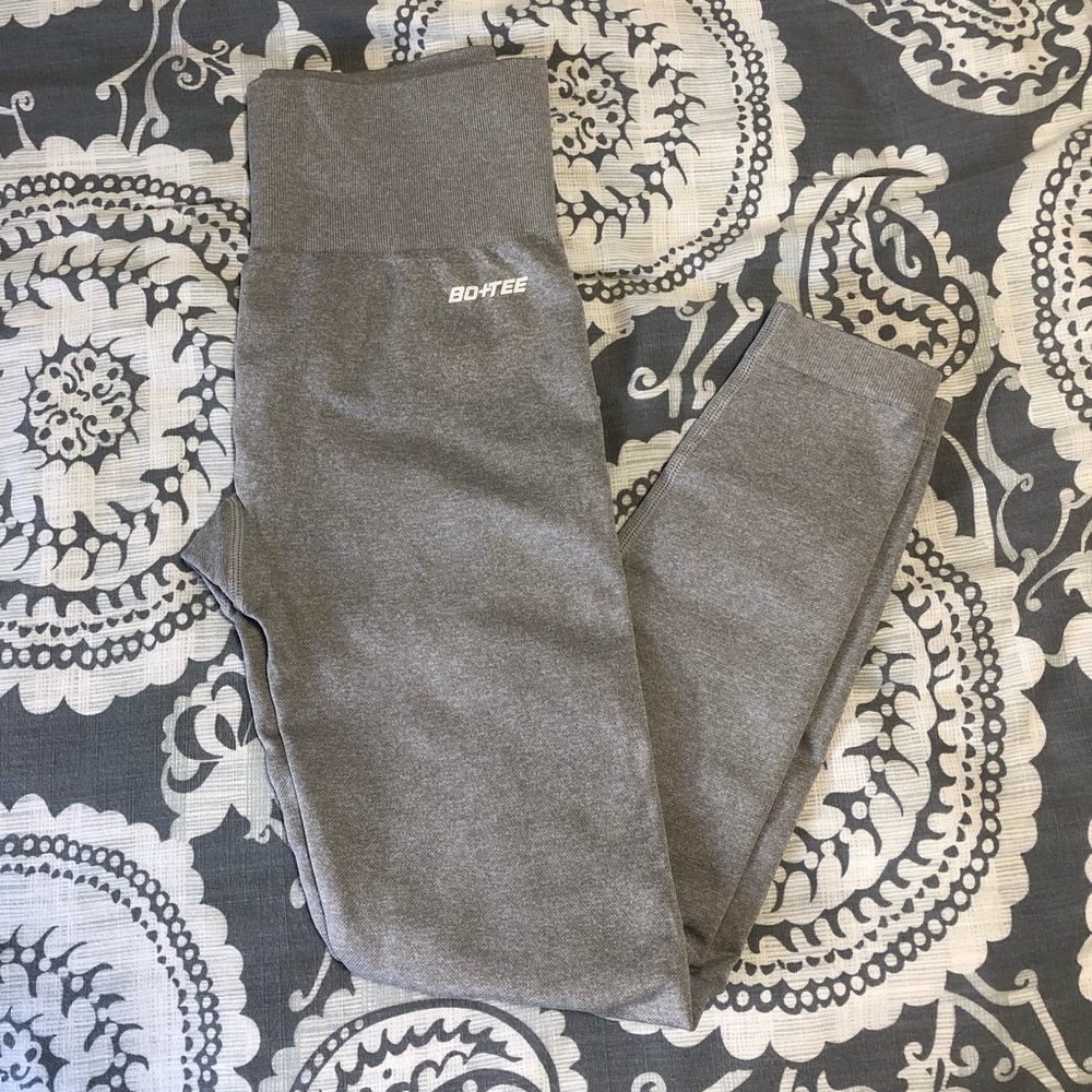 Bo+Tee Petite Stamina Leggings in Melange Grey